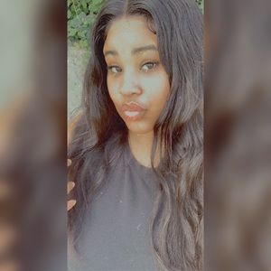 Meet your Posher, Lati